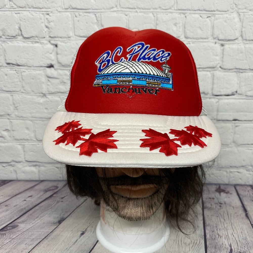Vintage Trucker Hat Mesh Leaf Cap Snapback Red White BC Place Vancouver Canadian